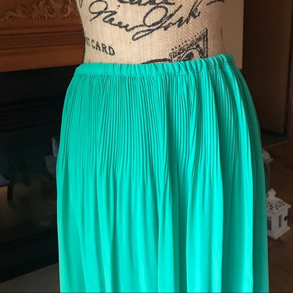 LC Lauren Conrad Hi-Low Maxi Skirt - Picture 4 of 8